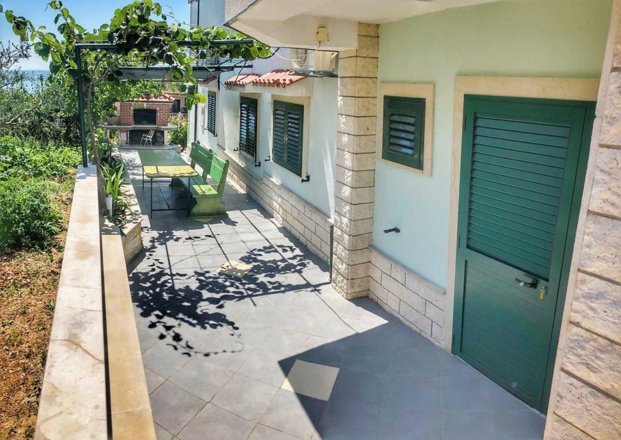 Studio Apartman NOA Apartamento Trogir Exterior foto